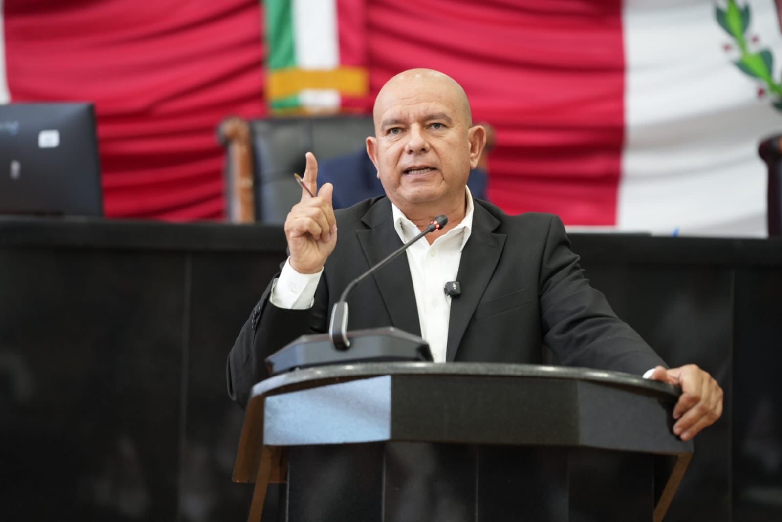 El MCPRIAN, Verde y PT le quitan a las y los ciudadanos el derecho a elegir regidurías, acusa Cuauhtémoc Estrada