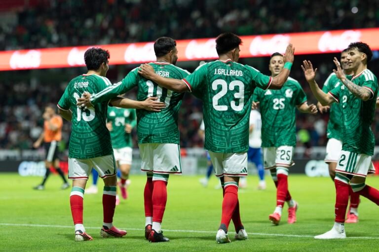 México golea a Serbia en su última prueba antes del Mundial
