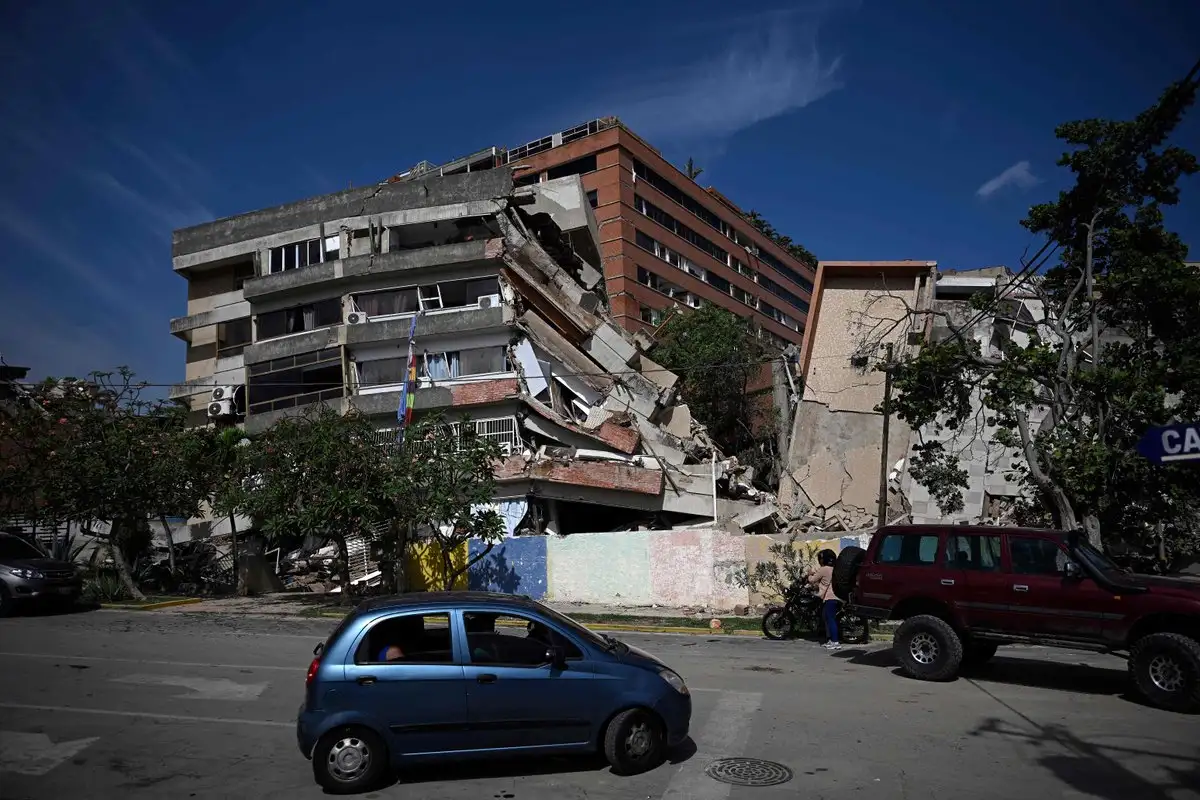 Víctimas por sismos en Venezuela suben a 235 muertos, 4 mil 500 heridos y 157 personas desaparecidas