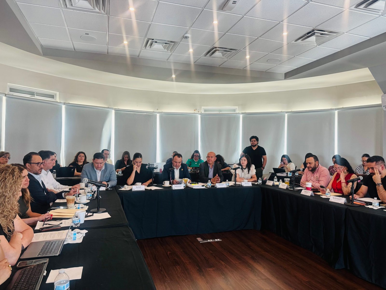 Aprueban generar tres dictámenes de reformas electorales; dos constitucionales y uno legal