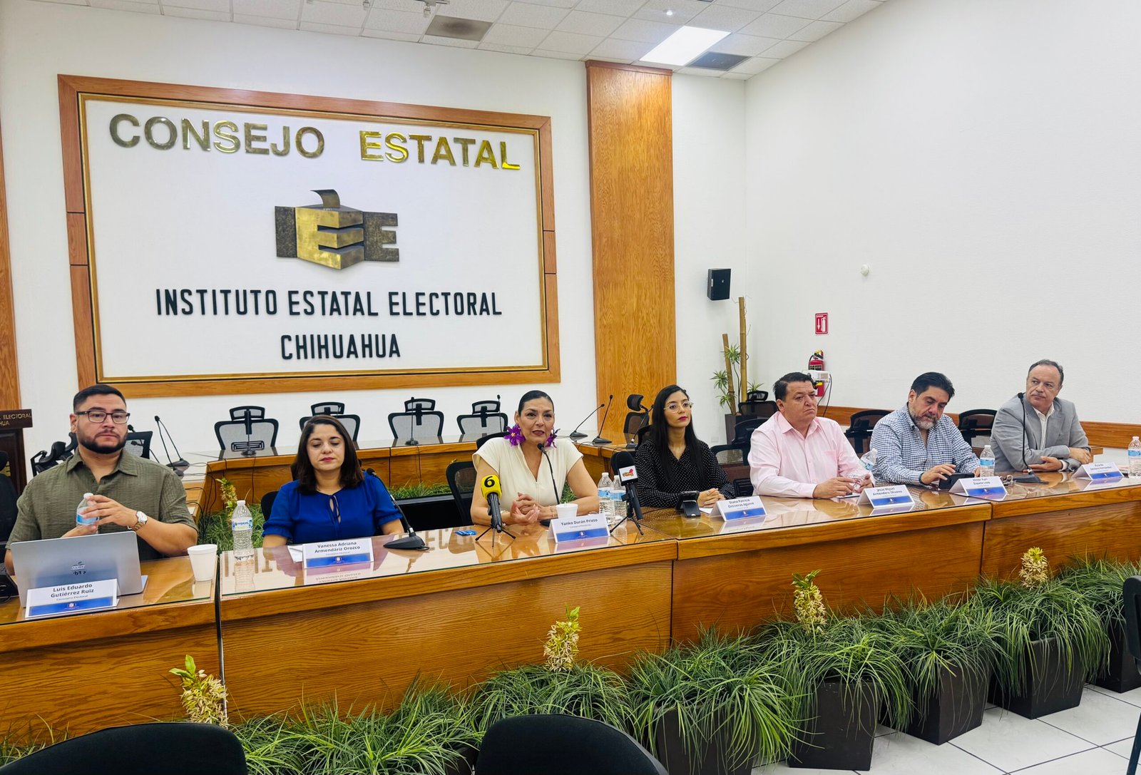 Estemos o no de acuerdo con la recién aprobada reforma electoral, tenemos que acatarla y darle operatividad: IEE