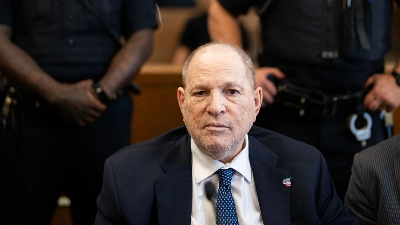 Harvey Weinstein evita un cuarto juicio en Nueva York; fiscalía retira cargos de violación en tercer grado