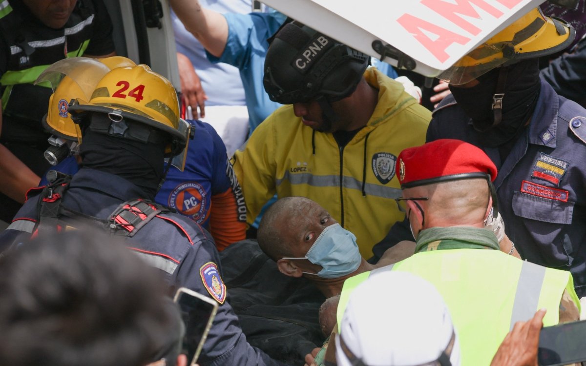 Suman 33 personas rescatadas con vida tras devastadores terremotos en Venezuela
