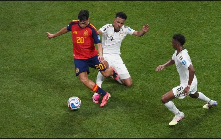 Vence 4-0 España a Arabia Saudita y lidera el Grupo H con autoridad