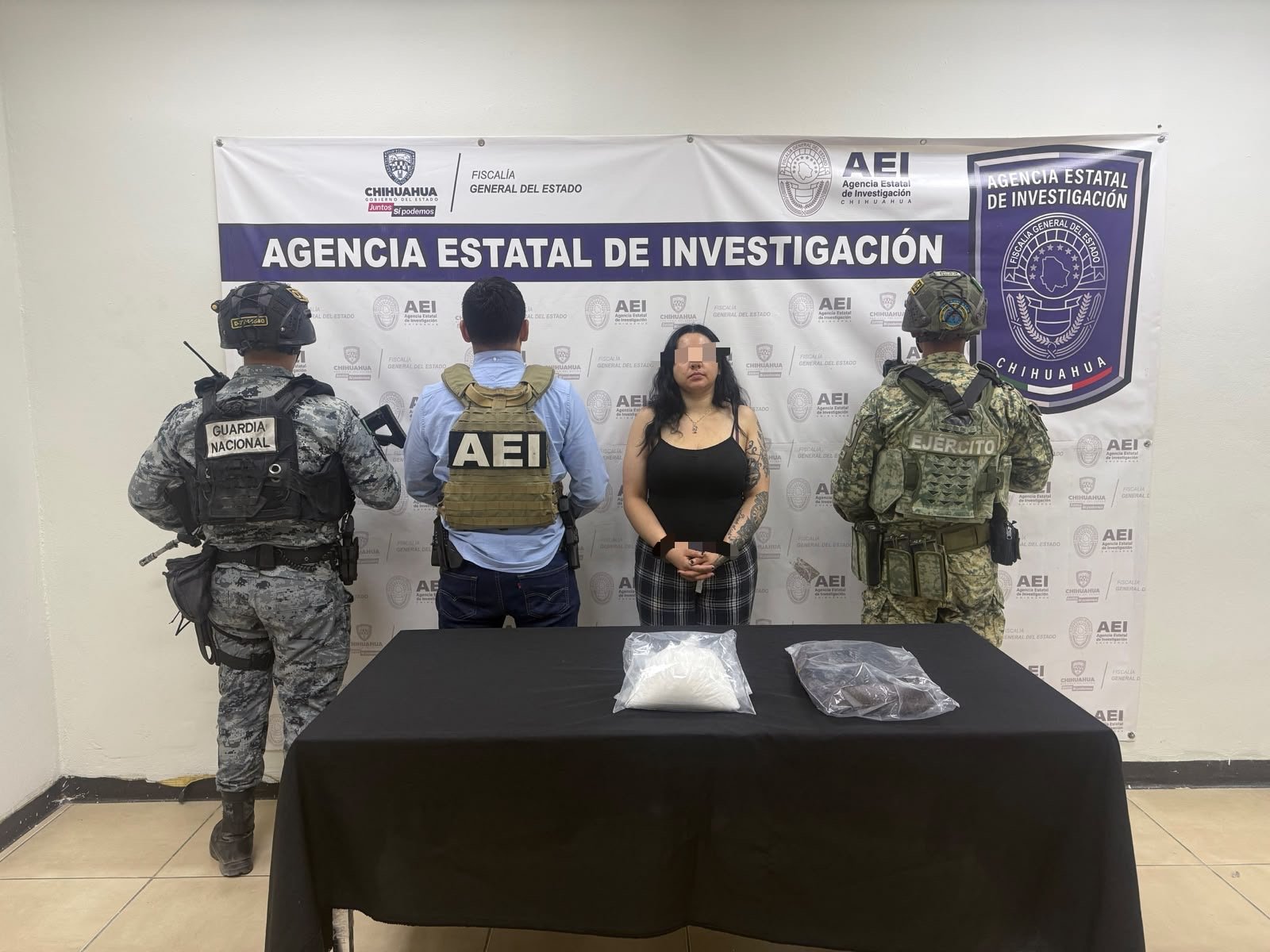 Detiene AEI a mujer con más de un kilo de metanfetamina en la colonia Santa María, en Ciudad Juárez
