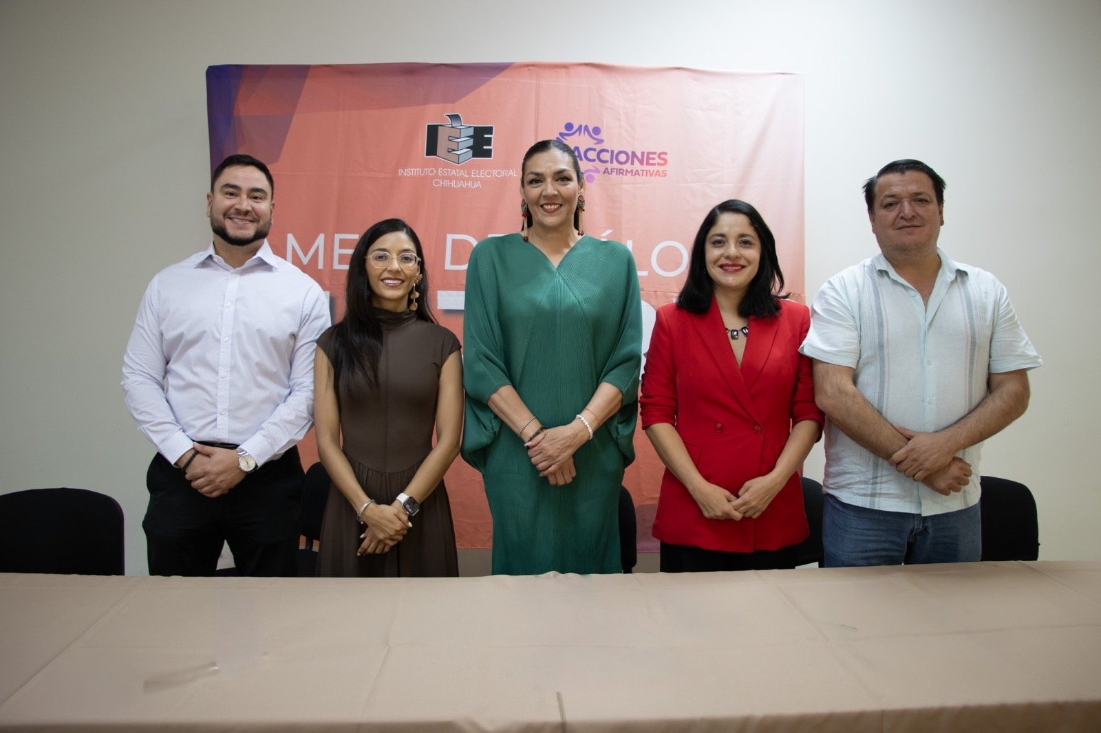 Concluye IEE mesas de diálogo con mujeres para fortalecer acciones afirmativas del Proceso Electoral 2026-2027