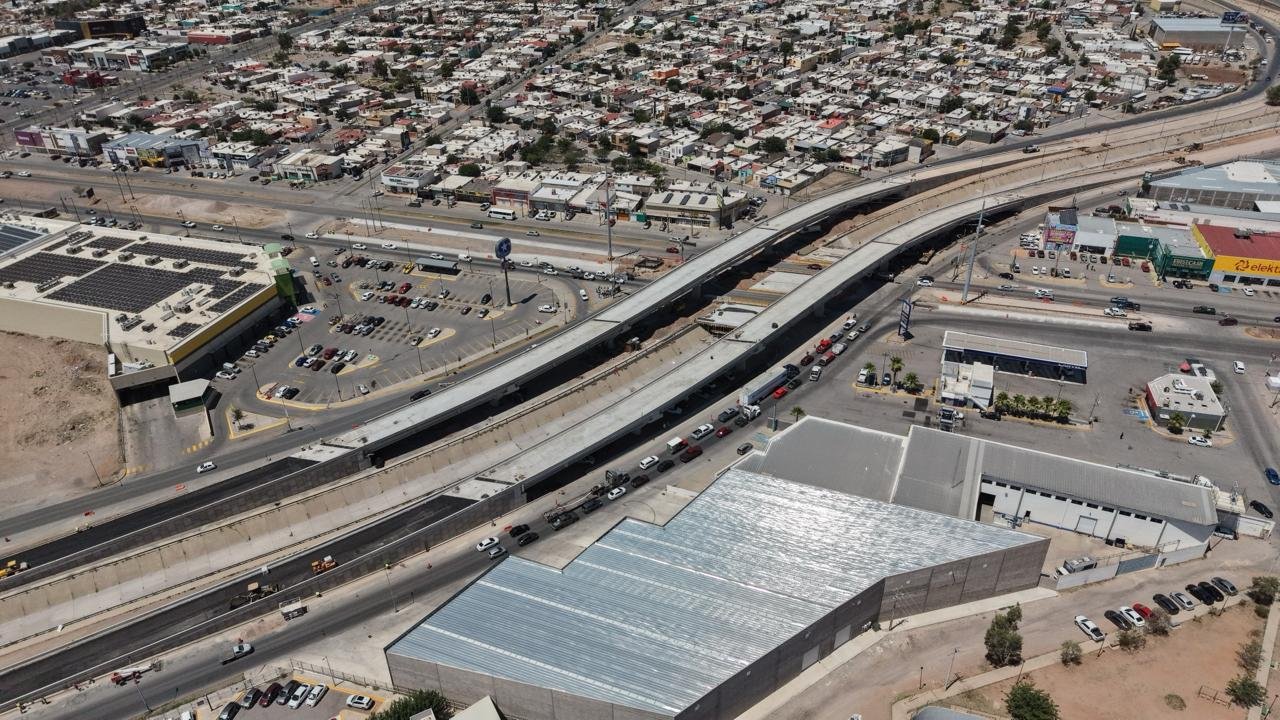 Puente de Nogales e Industrias a más del 90%; Marco Bonilla verifica condiciones de la obra