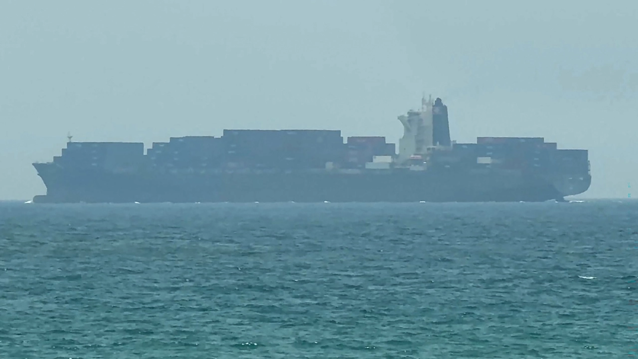 Irán responde a los ataques de Estados Unidos con ofensivas en el Golfo y el cierre de Ormuz