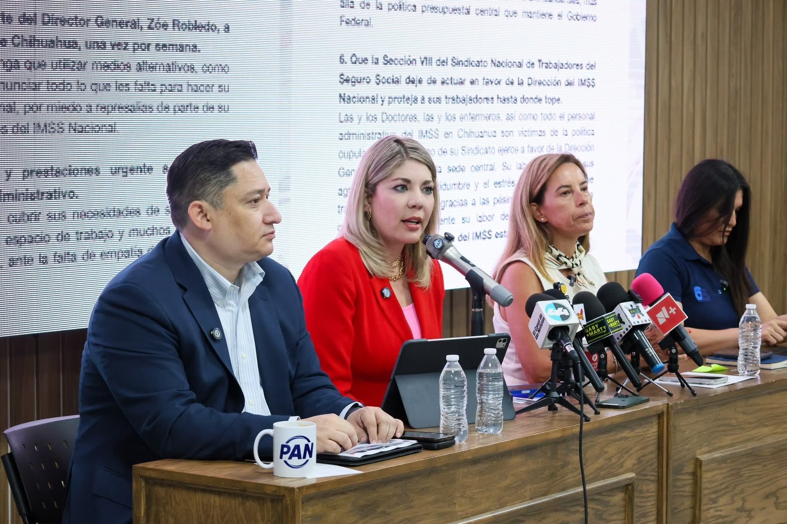 Este es el pliego petitorio que presentó el PAN al IMSS; acusa simulación del Gobierno Federal y demanda acciones inmediatas