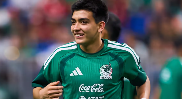 Los mejores memes que dejó la edad de Gilberto Mora en el Mundial 2026