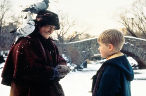Muere Brenda Fricker, ganadora del Oscar y la inolvidable Señora de las Palomas de Mi pobre angelito 2