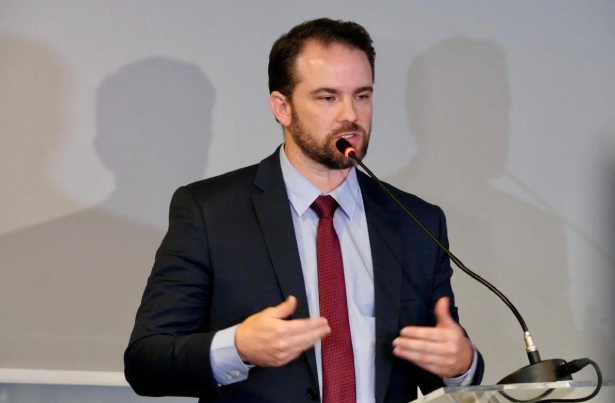 Ministro brasileño llama “payaso” a Milei tras insultos contra Lula y autoridades de Brasil