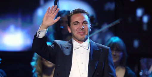 Cristian Castro confirma su romance y presenta a Ángela, su nueva pareja