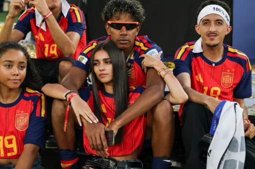 Lamine Yamal tiene gesto que confirma que está perdido de amor por Inés García