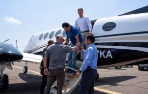 “No era nuestro avión, no era nuestro piloto y no era nuestra operación”, responde exembajador de EEUU a Sheinbaum