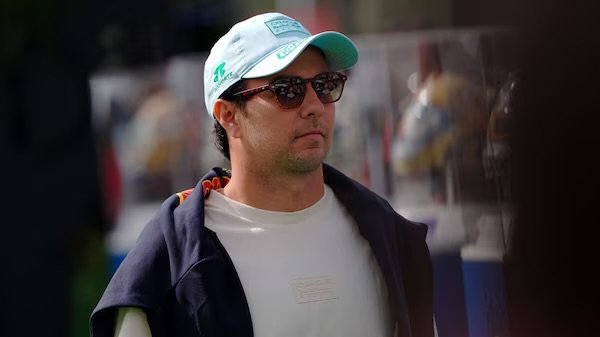 Checo Pérez apuesta por triunfo de México en partido contra Inglaterra