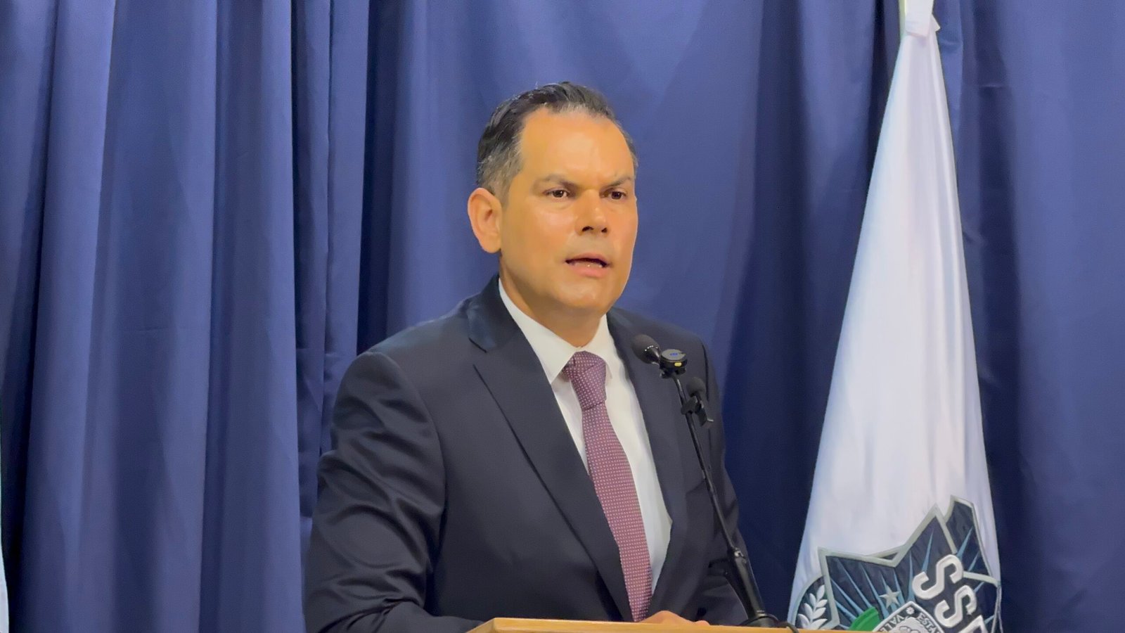 Cuerpos en la vía corta no estaban calcinados, habrían muerto en enfrentamiento: Loya