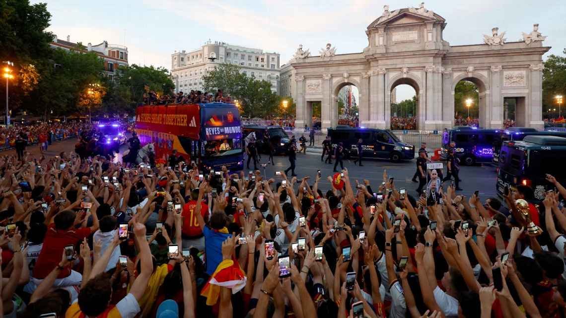 España celebra ser campeones del mundo junto a más de 2 millones de personas en Madrid