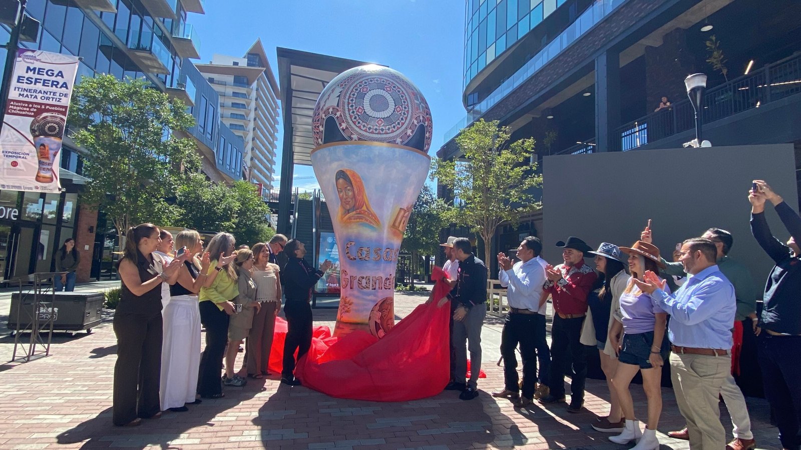 Devela Turismo Mega Esfera Itinerante de Mata de Ortiz en Distrito 1
