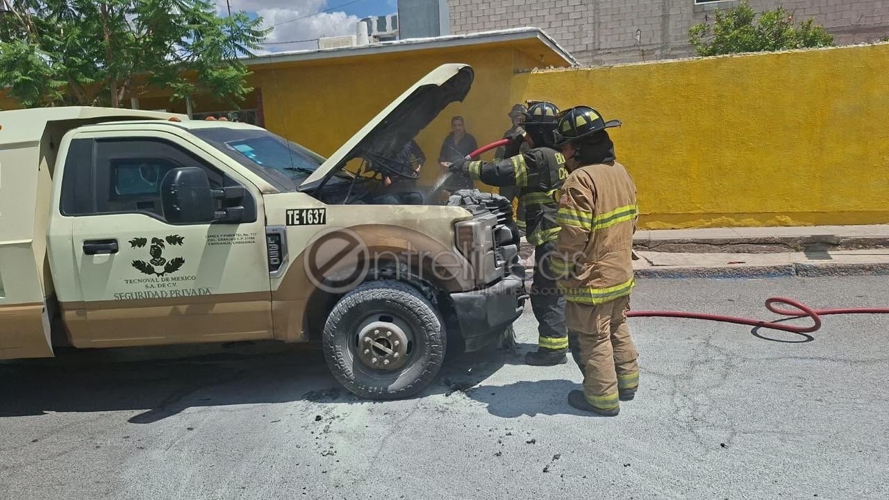 Se incendia camioneta blindada de traslado de valores en la avenida Vallarta