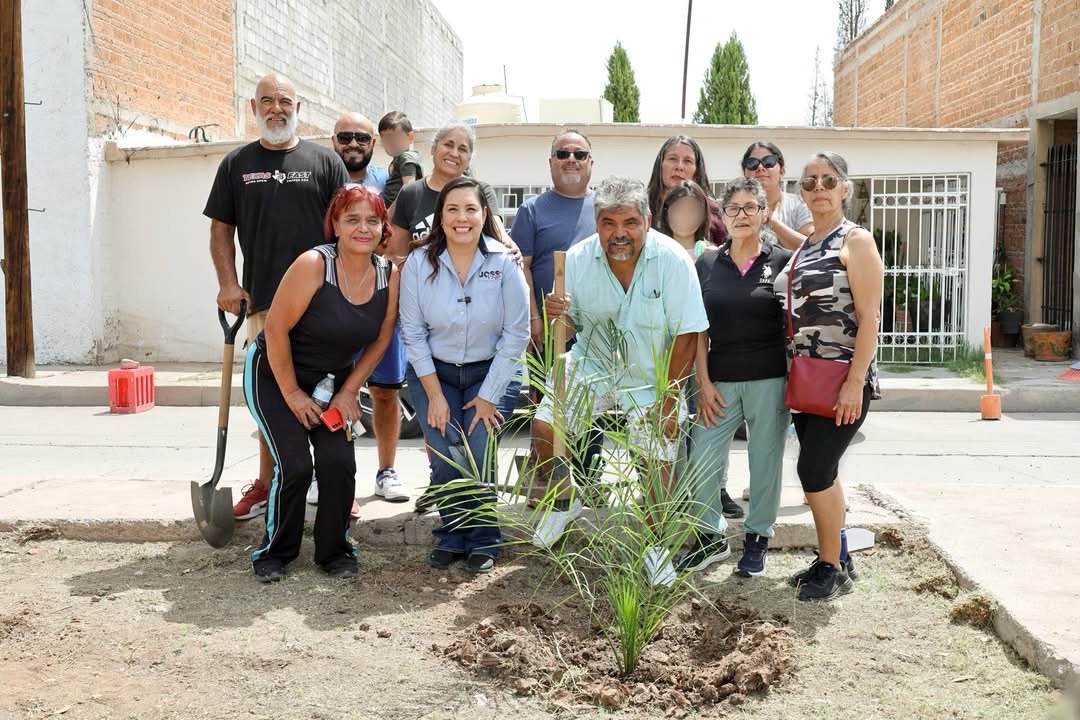 Recorre Joss Vega colonias del Distrito 15 con entrega de apoyos y atención directa a las familias