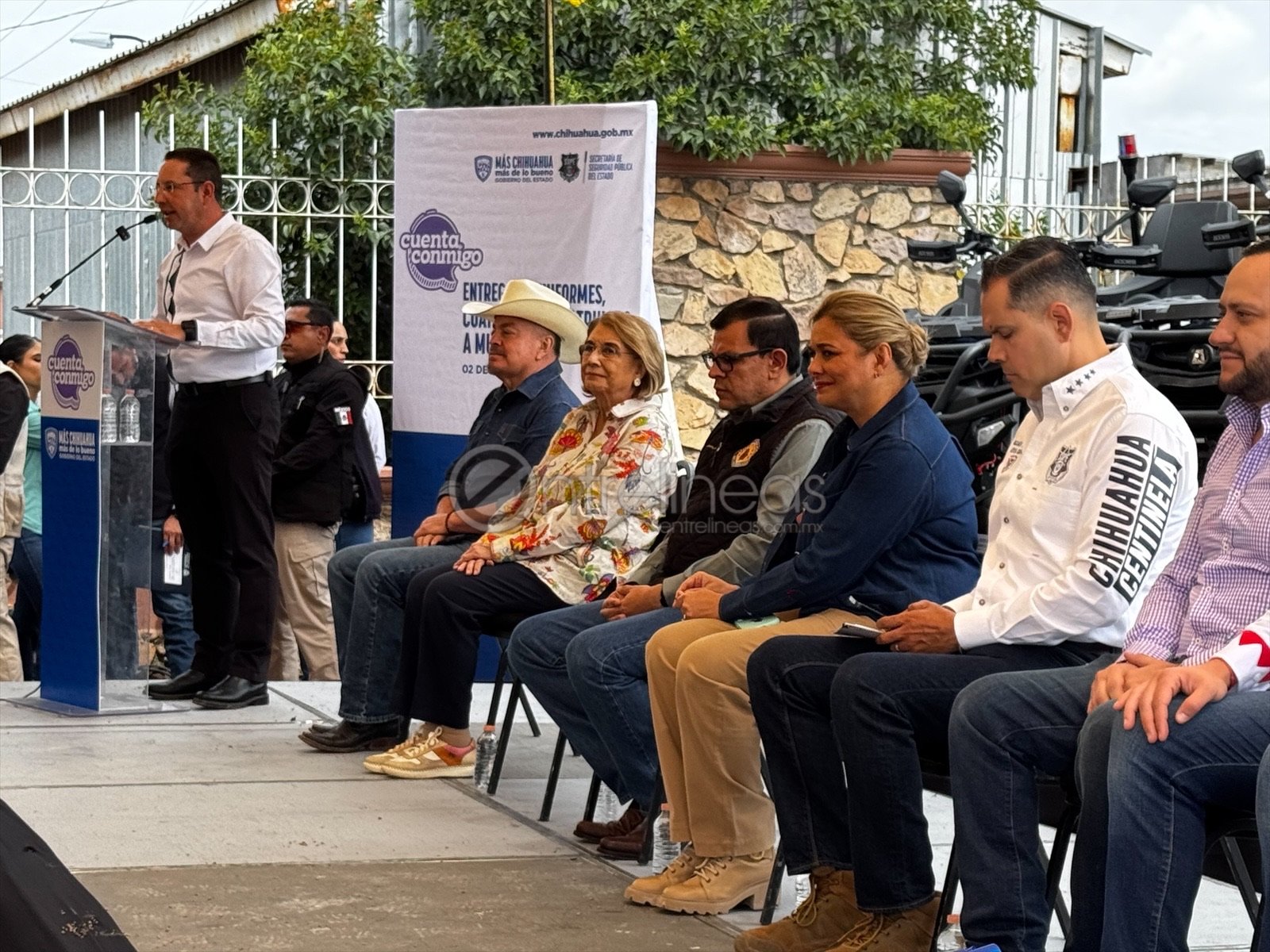 Entrega Maru Campos equipo a policías municipales en la región de Guachochi