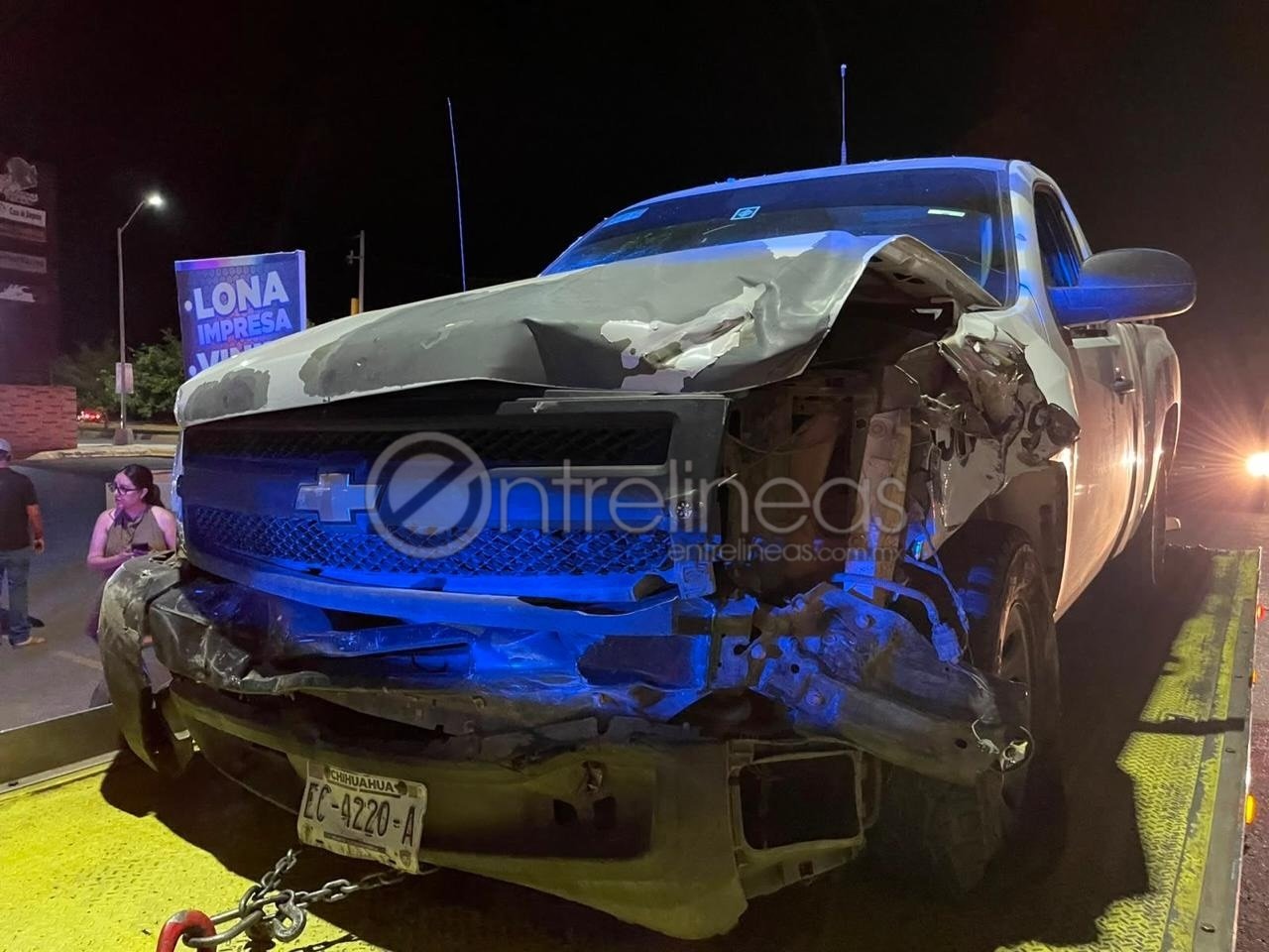Conductor presuntamente ebrio de la JMAS provoca carambola en la Vialidad Sacramento; deja tres lesionados