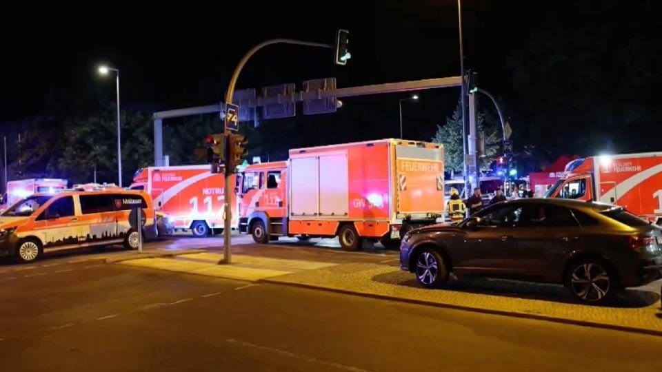 Aprehenden a presunto cómplice del atropellamiento masivo en desfile LGBT+ en Berlín que dejó un muerto y 16 heridos