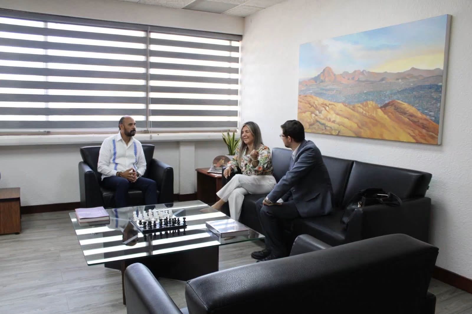 Diálogo y coordinación en favor de Ciudad Juárez: Rosana Díaz sostiene reunión de trabajo con Gabriel Valdez