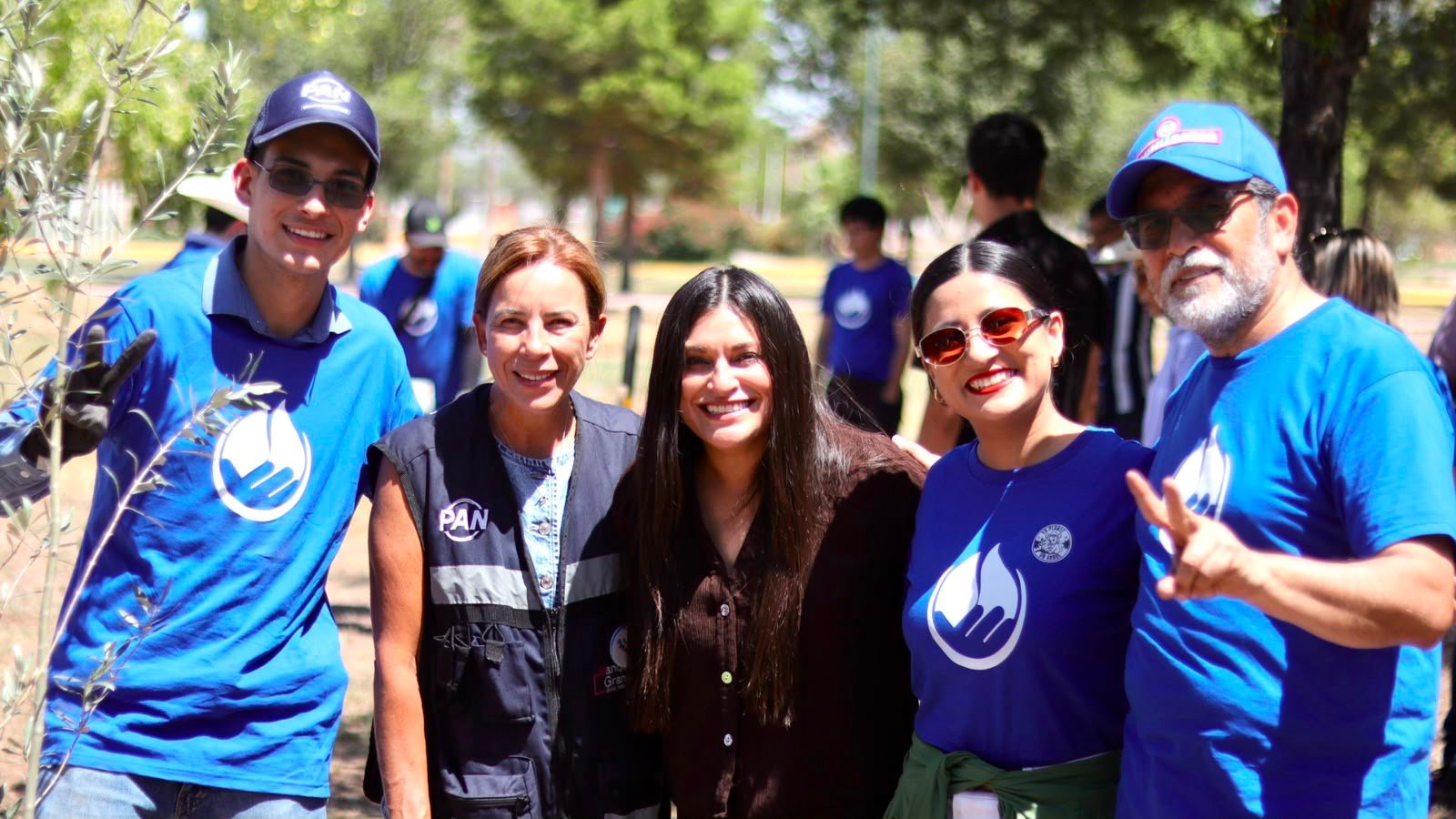 Se une Manque a jornada de reforestación de Acción Juvenil; plantan más de 250 árboles en Deportiva Sur