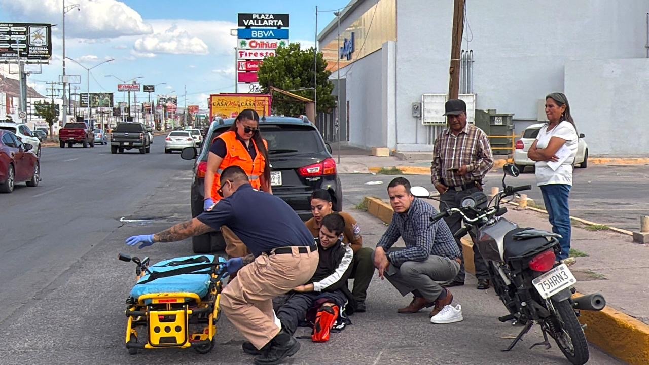 Motociclista resulta lesionado tras choque con proyección en la avenida Tecnológico