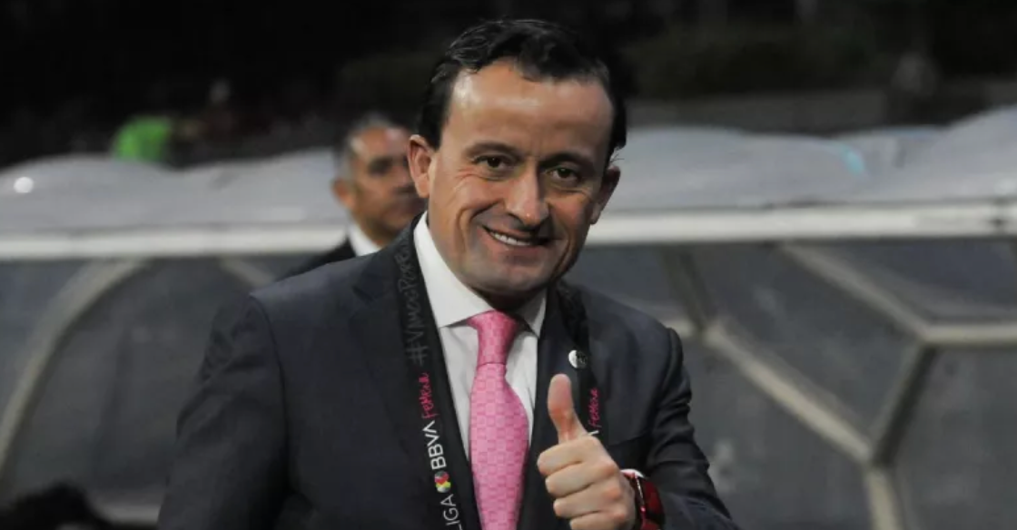Mikel Arriola recibe abucheos en la final Sub-20 