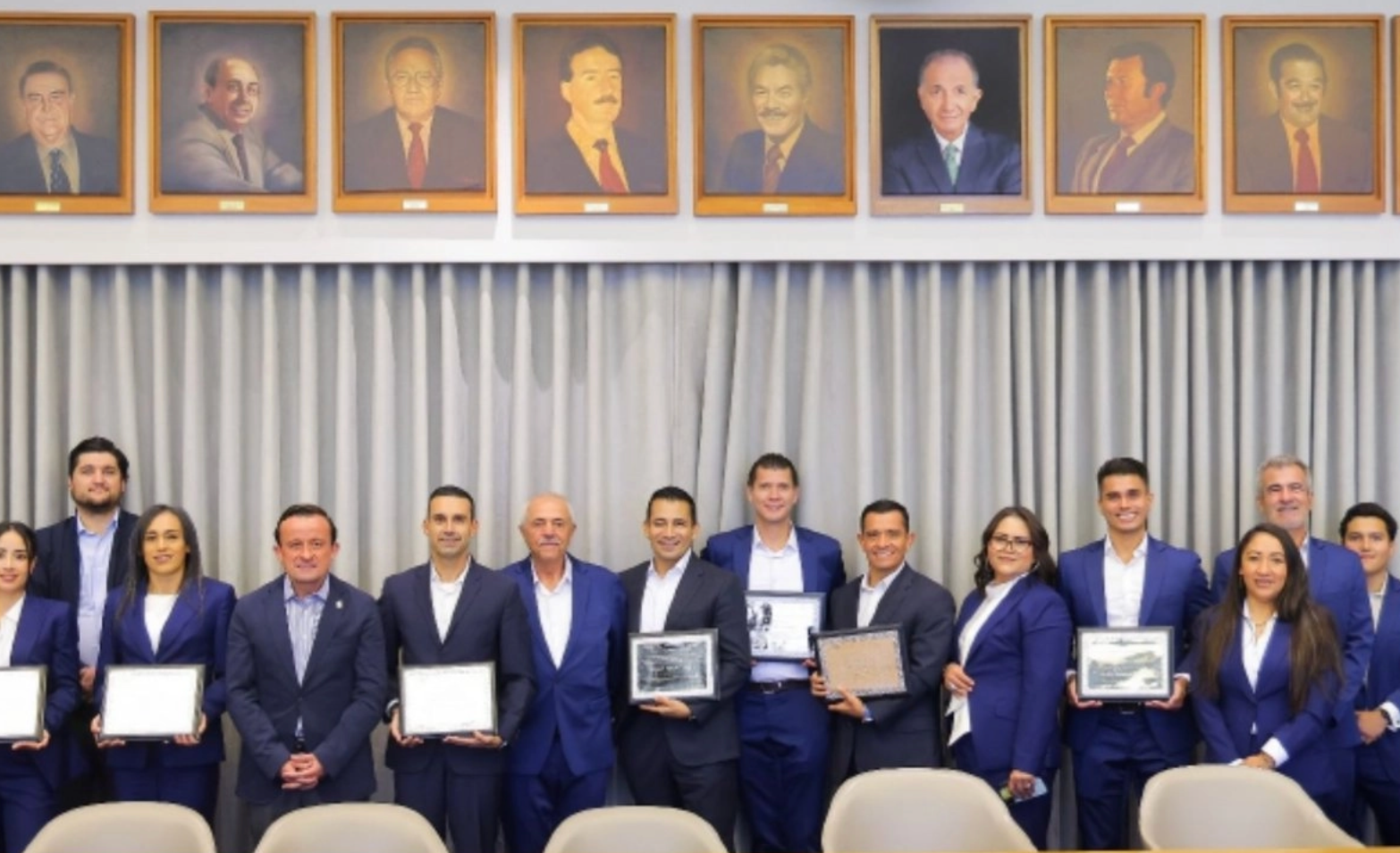 FMF reconoce a siete árbitros mexicanos que hicieron historia en el Mundial 2026