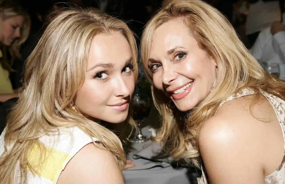 Mamá de Hayden Panettiere acusa al exnovio de la actriz de empeñar sus pertenencias antes de su muerte