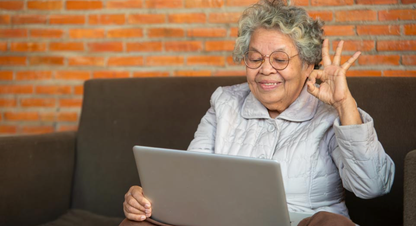 Cada vez más abuelas y abuelos utilizan la tecnología