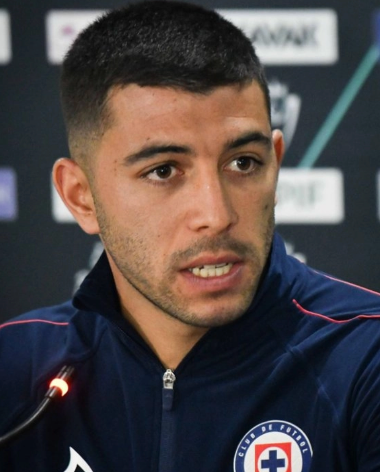 Cruz Azul confirma venta de Erik Lira al Mónaco