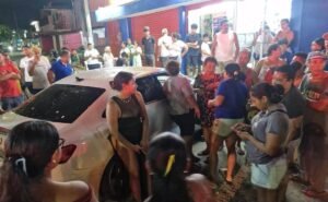 Turistas embisten a personas en Acapulco y hieren a 4; intentan lincharlos