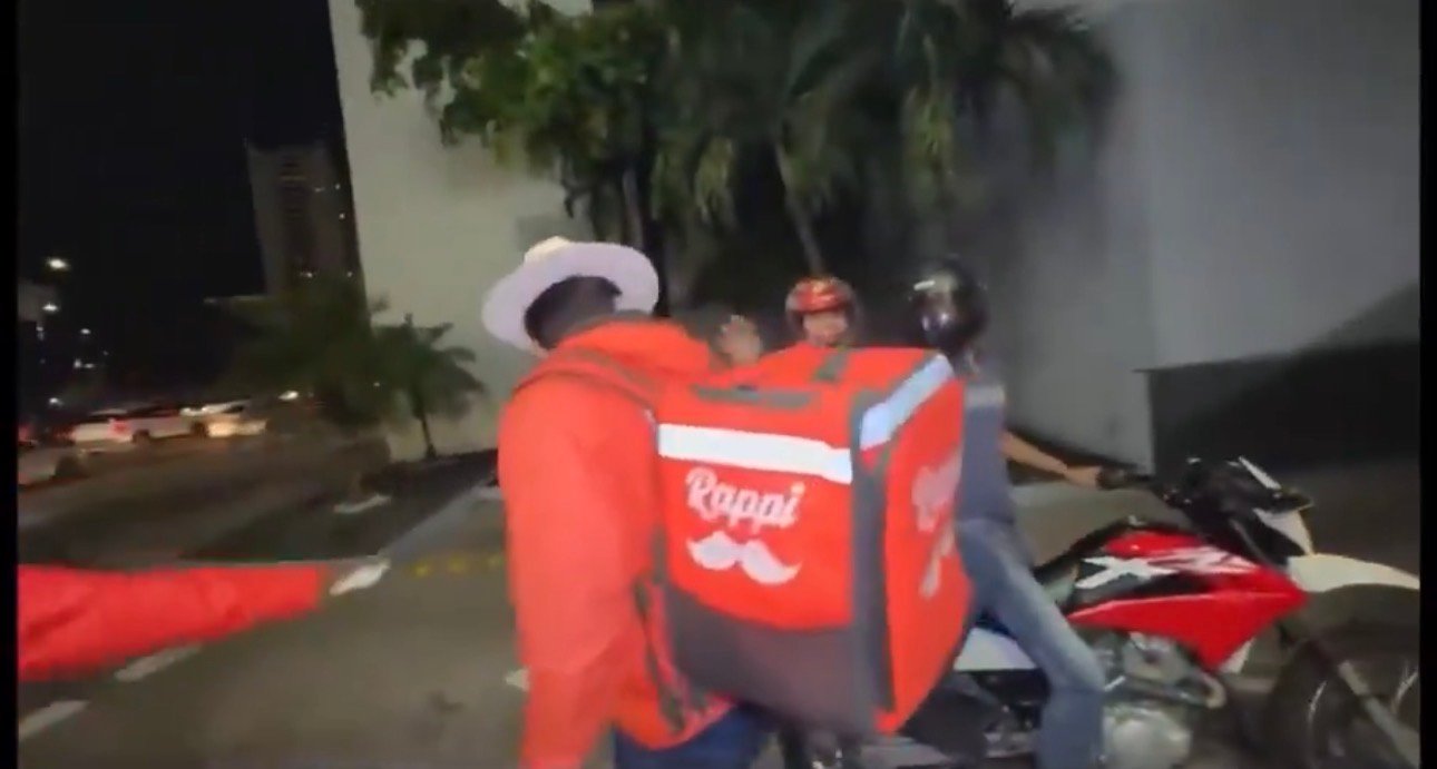 En Culiacán, sicarios asesinan al influencer César Gástelum mientras transmitía en vivo para sus redes sociales