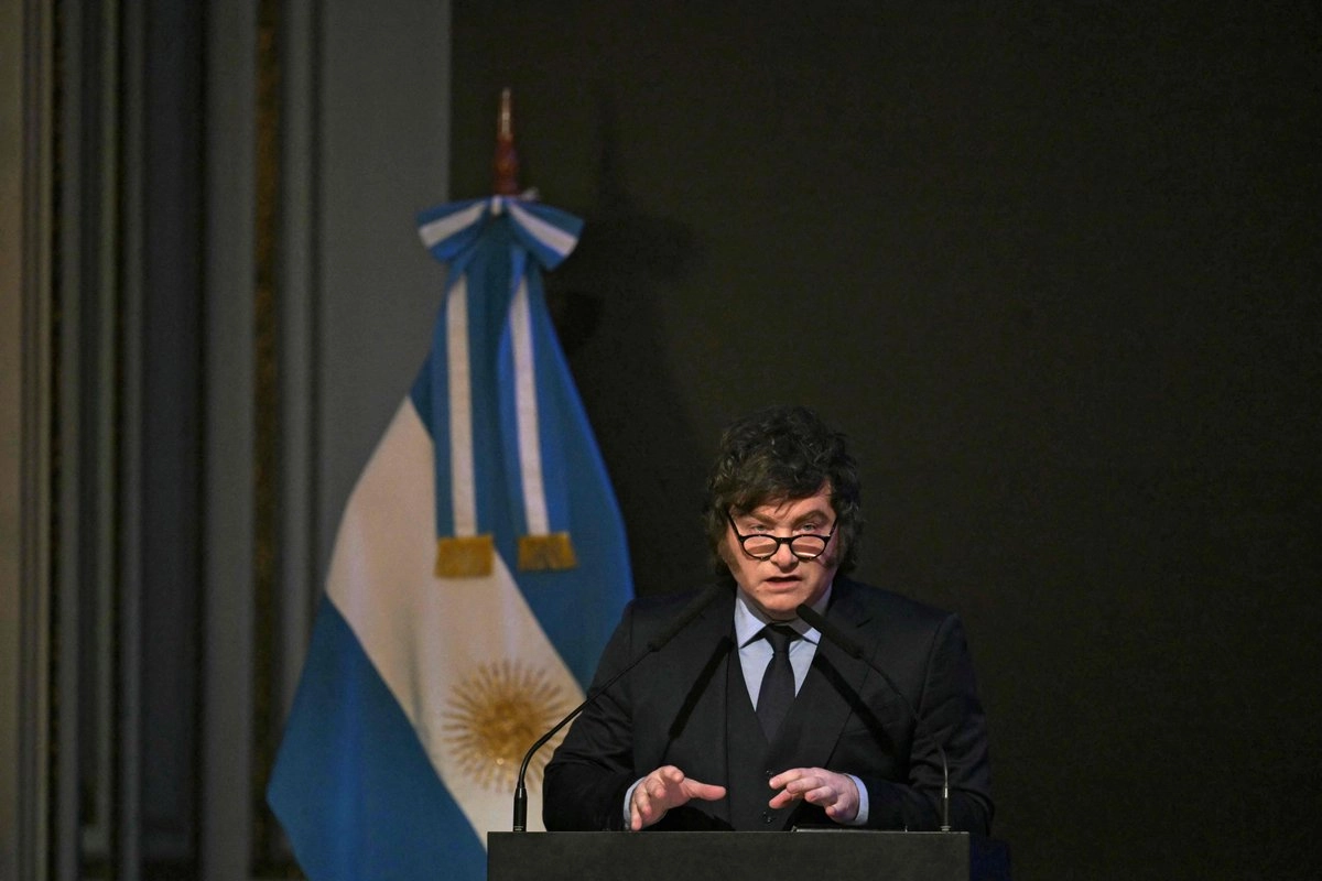 Milei arremete contra Brasil, México y la prensa en medio del escándalo de su amigo Cerimedo