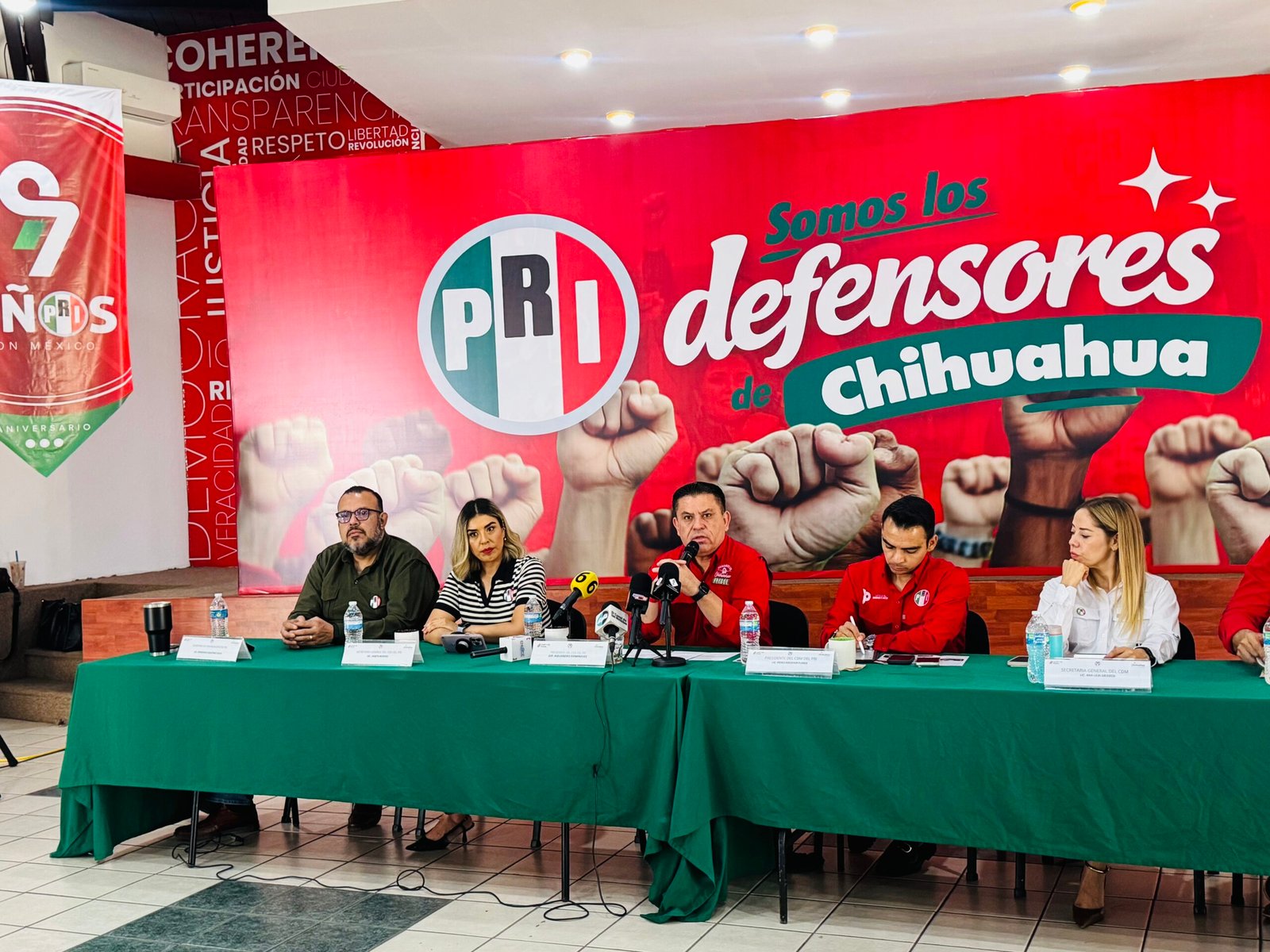 Cuando aspiras a algo, vas a donde te invitan; él está haciendo su lucha, pero no hay alianza ni diálogo: Alex Domínguez por presencia de Bonilla en Congreso de la CNC