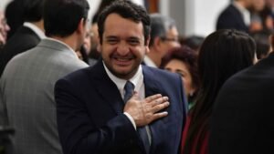 Andy López Beltrán niega vínculos con el huachicol y acusa campaña para “manchar” la imagen de su padre