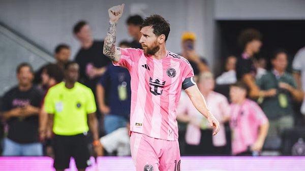 Messi se convierte en el segundo jugador con más goles de tiro libre
