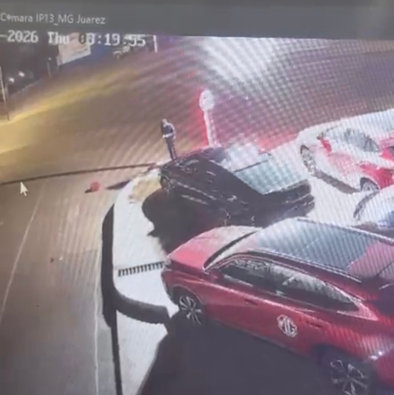 Investiga FGE Norte incendio provocado en agencia de autos; descarta sea ataque del crimen organizado