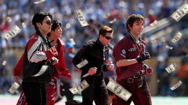 ¡Camisa BTS en 110 mil dólares! ¿Qué artículos del show de medio tiempo del Mundial se subastaron?