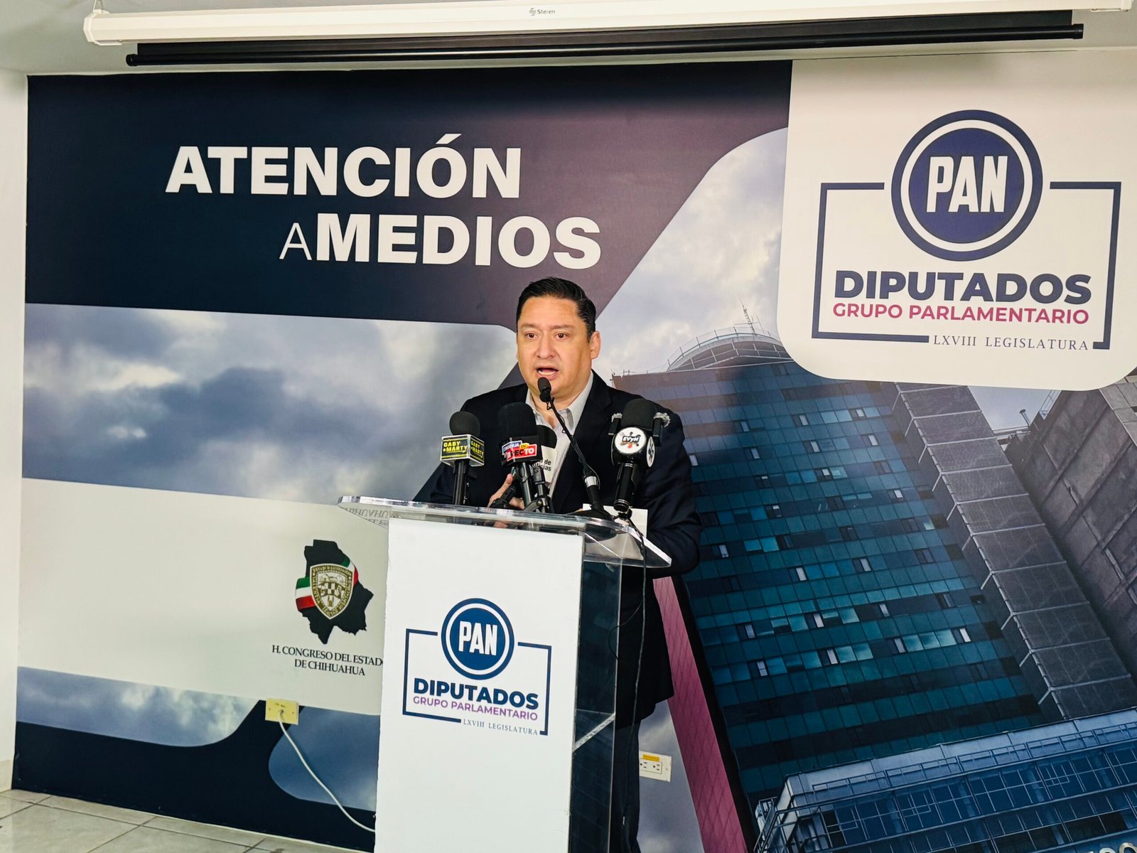 Dejemos los egos y abracemos las causas; yo voy por la unidad del PAN: Alfredo Chávez tras reunión con Santiago