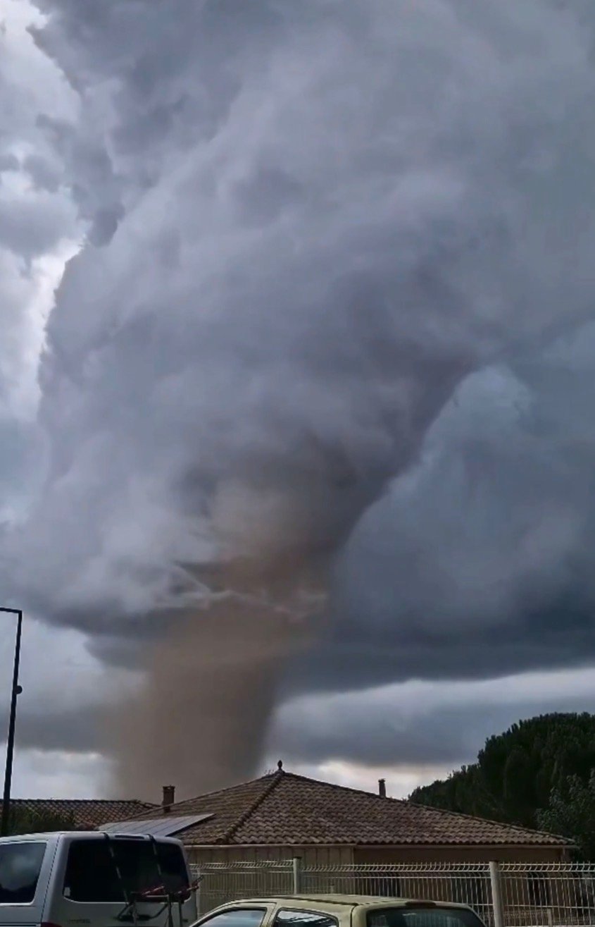 Un tornado en el sureste de Francia deja más de 40 heridos y daños en 300 viviendas