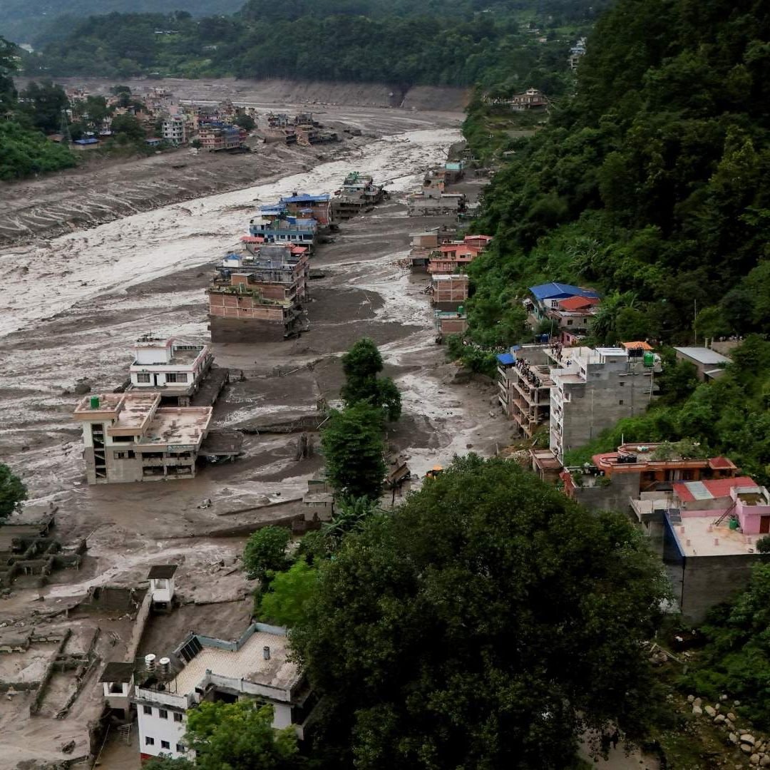 Reportan casi 1,500 personas desaparecidas en Nepal y China tras catastróficas inundaciones
