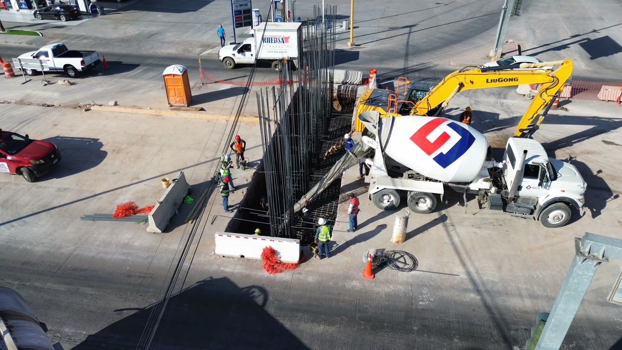 Realiza SCOP colado de zapata en Paso Superior de avenida Palestina