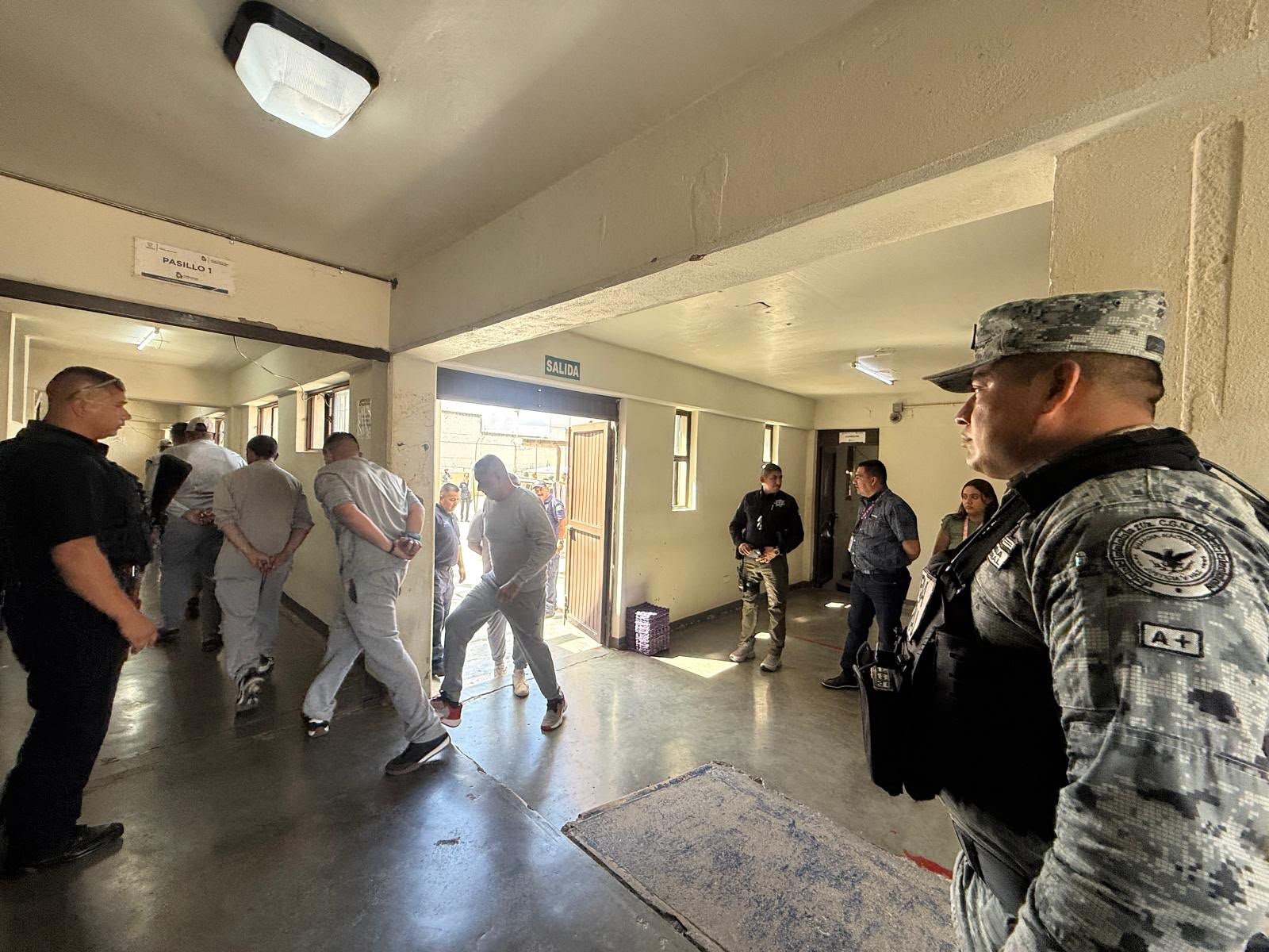 Fortalecen seguridad penitenciaria con revisiones extraordinarias en Guachochi y Parral