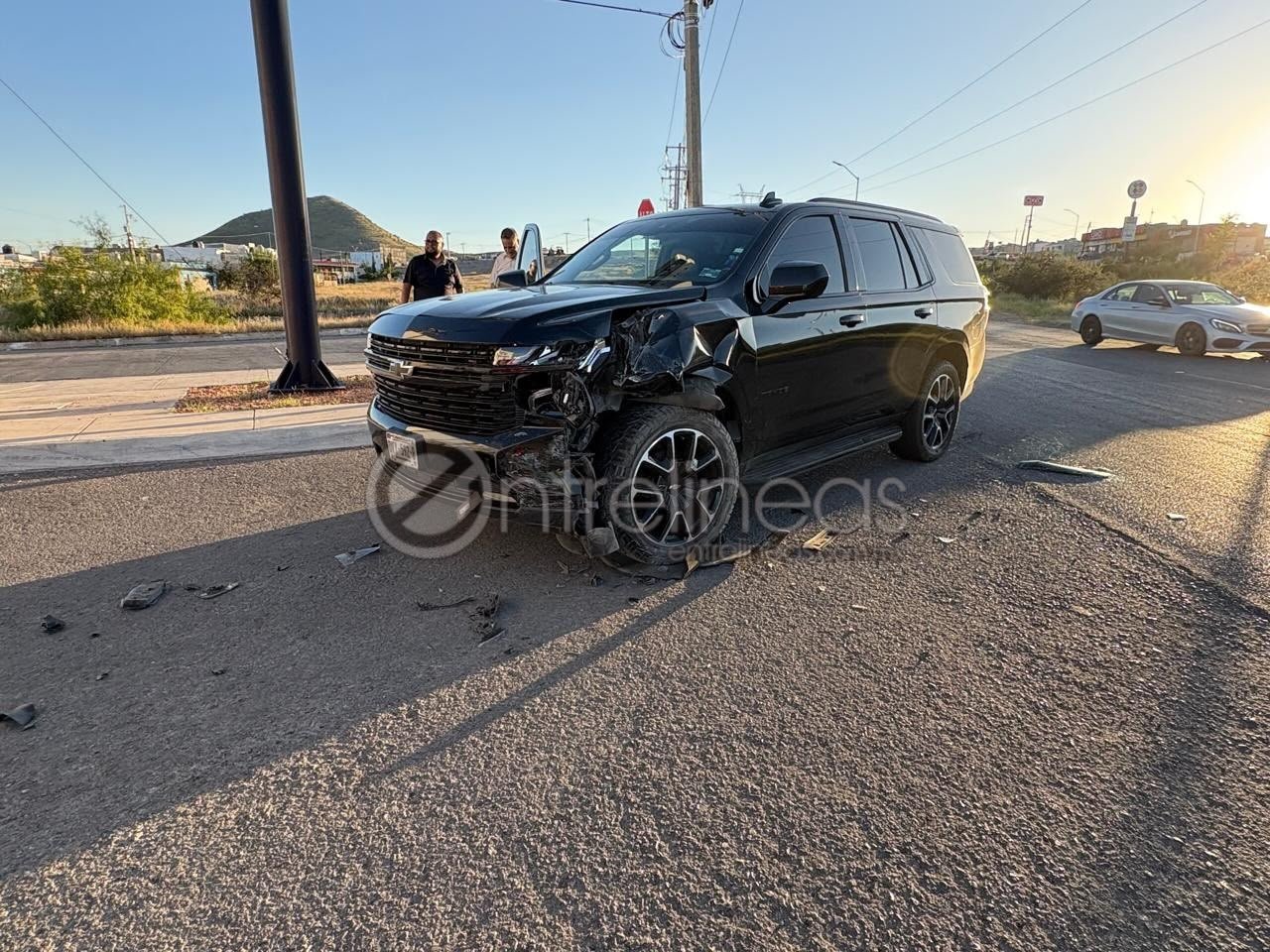 Choque deja a conductora lesionada en Circuito Universitario